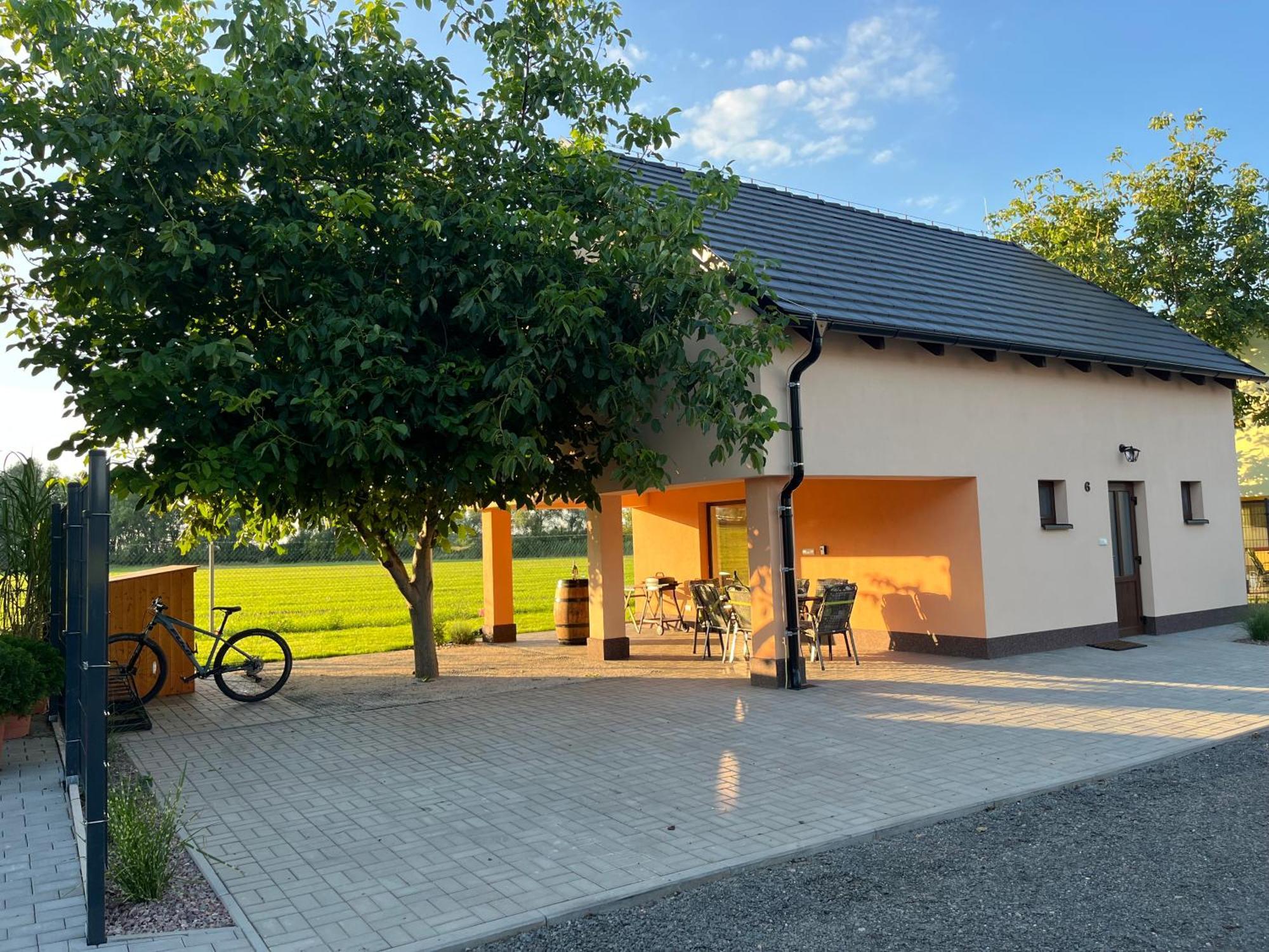 Rekreacni Dum U Jezer, Milovice 6 Milovice (South Moravian)